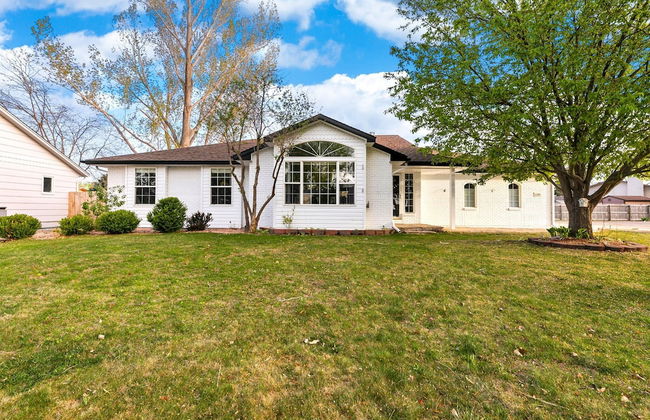 Scandinavian Chic – Hot Tub, Bikes and Lake Life! - Foto 51