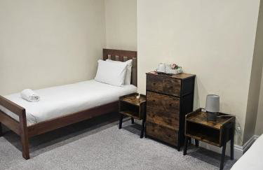 A-N-G Apartments - Parking EV 22kW by the Beach, Canoe Lake & South Parade Pier - Foto 46