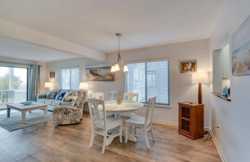 Swim and Relax St Helena Island Gem with Deck! - Foto 6