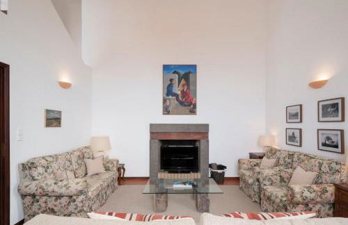 Casa Amarela da Fajã da Areia by An Island Apart - Foto 6