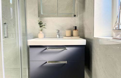 Artistic 3 bed home in Old Trafford next to MUFC - Foto 5