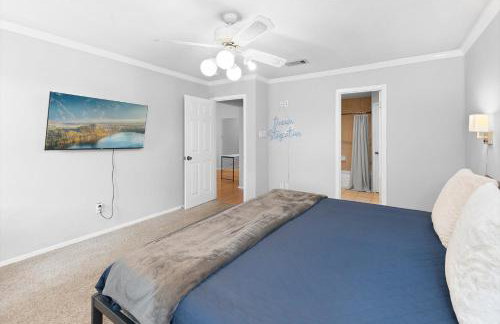 Pet Friendly - Q2 & Domain - King Bed - Pool Table - Foto 17