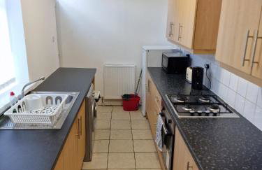 Modern Comfort A Stylish 1 Bed Hideaway - Photo 5