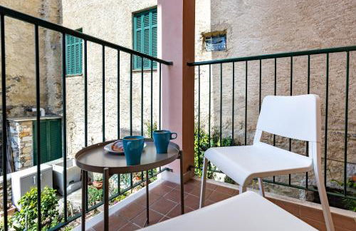 Hostdomus - Outdoor Apartment 1 - Photo 4