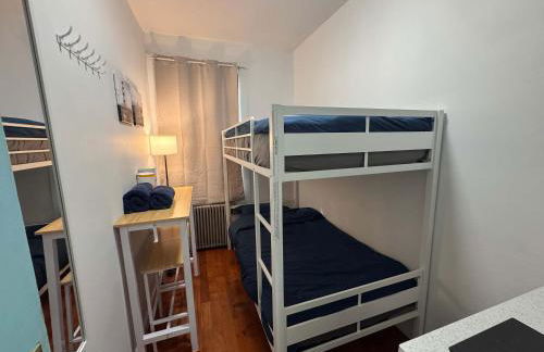 Room in Chelsea 2 with Kitchen - Shared Bathroom -5th Floor Walk-UP - Foto 5