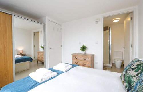 2-bed 2-bath flat around the corner from Portobello Market - Foto 12