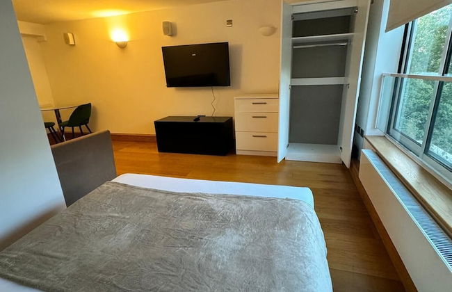 Westwood House - Photo 14