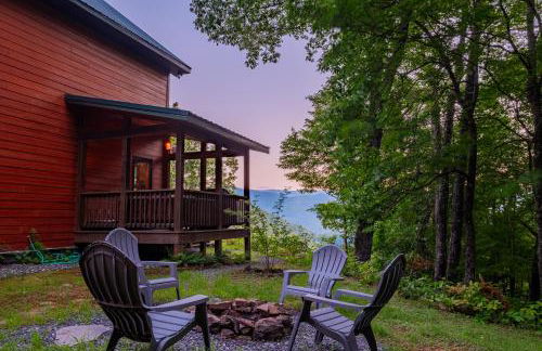Chasing Sunsets: A Cozy 2-Bedroom Cabin in Smoky Mts with Stunning Mountain Views. - Foto 5