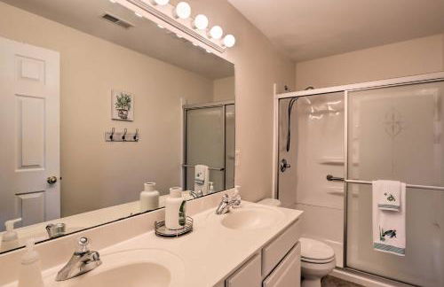 Community Pool and Dock Lake of the Ozarks Condo! - Foto 13