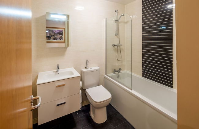 Stunning Shore Apartment with Balcony - Foto 22