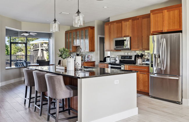 Family Paradise With Private Heated Pool 5 Bedroom Home by RedAwning - Photo 10