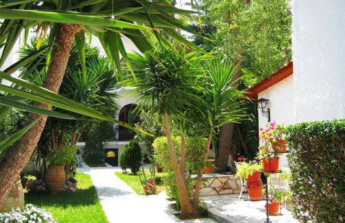 Villa Belmar Self-Catered Apartments - Photo 7