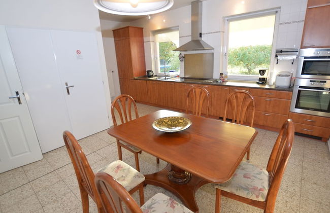 Spacious Villa With Swimming Pool - Foto 8