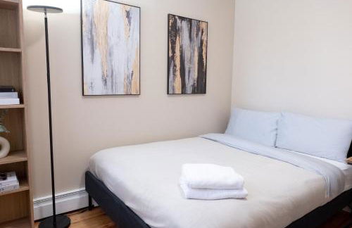 Sunlit 2BR Central Park North elevator & laundry - Foto 18