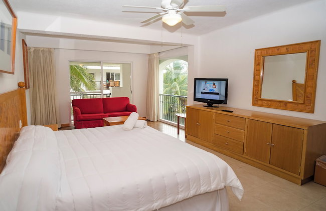 Oceanfront Condo at Voted Best Cancun Sandy Beach - Foto 4