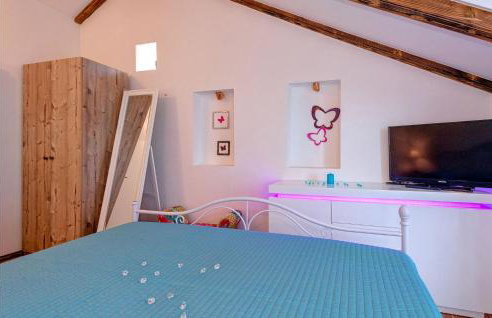 3 Bedroom Cozy Home In Gromin Dolac - Foto 27