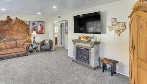 On 17-Acre Lot with Barn and Patio Rural Aztec Home - Foto 3