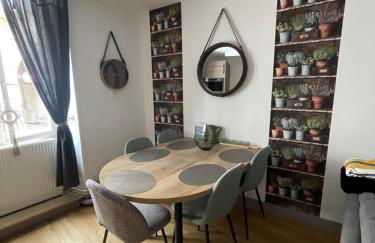 Liberté et Confort, appartement entier, moderne avec 2 chambres et cuisine équipée au coeur de Semur - Foto 18