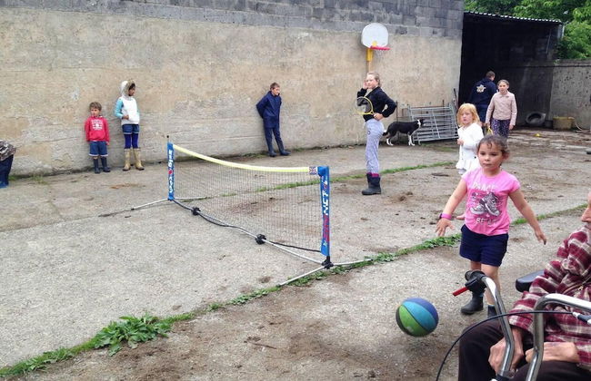 Relaxing Holiday in Millpond Cottage - Cwmiar - Photo 14