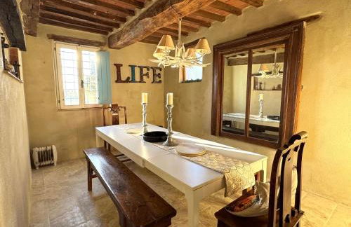 Magical Villa di Gioia Large 6-Bedroom Family Villa with Breathtaking views, Private Garden and Olive grove - in a Cool Village on the Umbria Tuscany Border - Foto 8