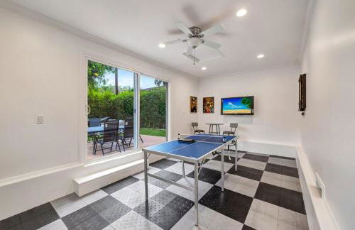 Charming 3BR with Ping-Pong and Spa! - Foto 17