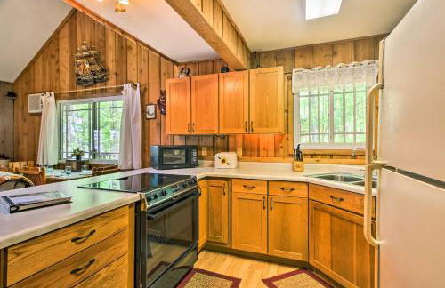 Lakefront Cumberland Cabin with Dock and Fire Pit! - Foto 9