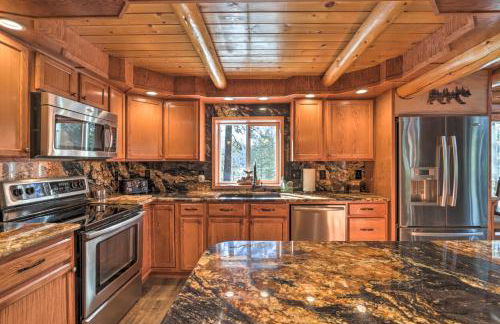 Cascade Cabin with Mountain View and River Access - Foto 11