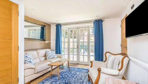 Charming Cottage with Garden - Pass the Keys - Foto 2