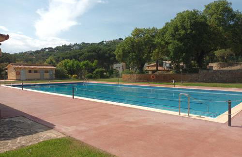 Apartamento loft, jardín y piscina privada - Foto 28