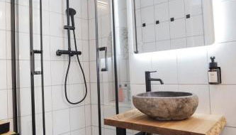 NEU / Design / Altstadt / Küche / NETFLIX - Foto 3, Shower