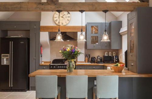 Three Little Pigs Luxury Cottage - Photo 30