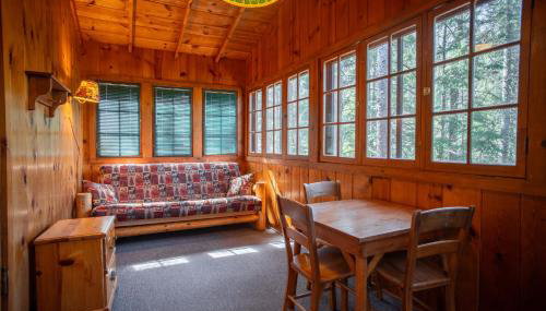 Traditional Cabin - First on the Water - Nearest to Marine - Netflix CB10 - Foto 2