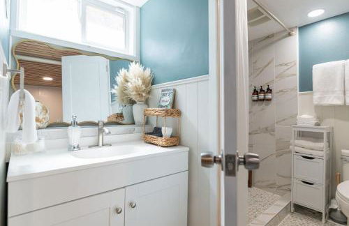 Charming Historic 4 bed -Nearby Eats, Brewery, Shops, Park - Foto 29