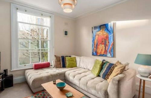 Lovely 2-bed flat next to Oval Cricket Ground - Photo 1