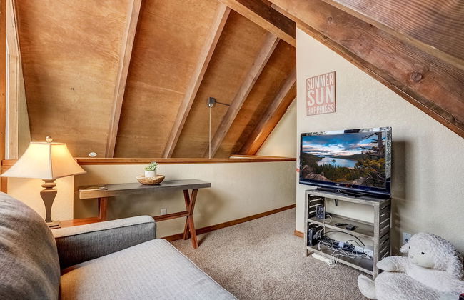 Cold Creek Chalet - Hot tub & Movie Room - Foto 15