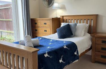 Holthart Town-House, Great for Groups, Families, Pets & Contractors - Photo 18