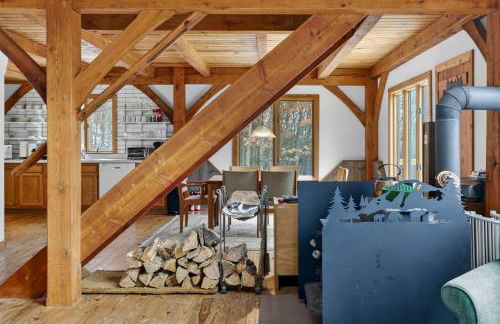 Cozy Mountain Retreat with Hot Tub & Fire Pit - Foto 5