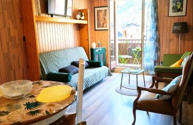 Appartement vert tendre face à la montagne - Foto 1