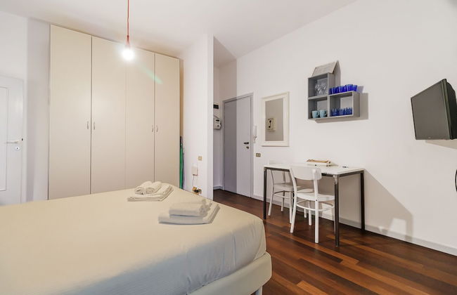 JOIVY Sleek Flat W/Balcony - Foto 9