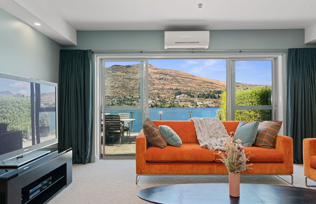 LAKE FRONT 3-BEDROOM APARTMENT WITH LAKE ACCESS - Foto 12