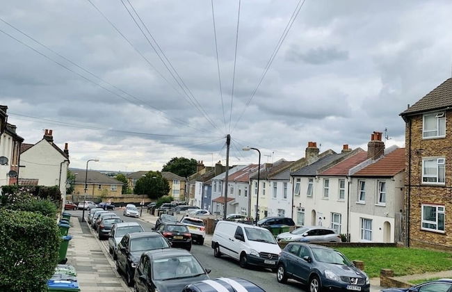 Charming 2-bed Apartment - Foto 15