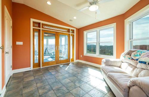 Riverbend Lodge Spacious Riverfront Home with Hot Tub Pool & Mountain view - Foto 60