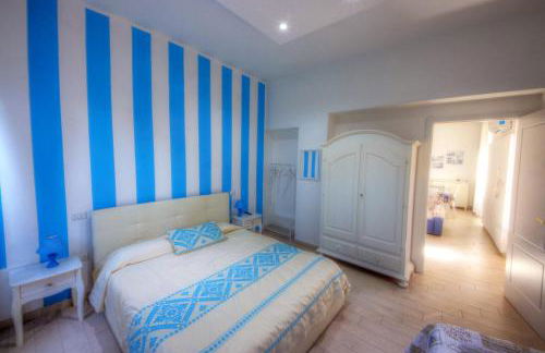 ### Appartamenti sulla SPIAGGIA al POETTO ### - Foto 2