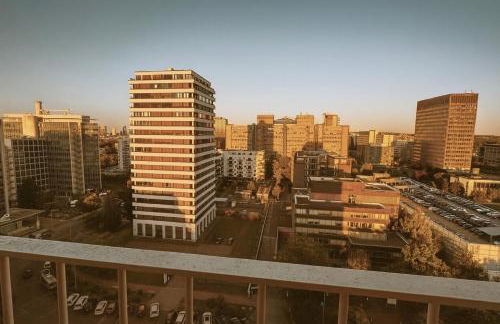 Homely! Skyview 2-Room Apartment, Airport, Fair, Rooftop, Gym! - Foto 16