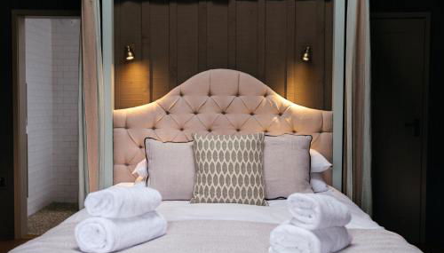 Retreat East - Photo 5