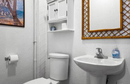 3BR - Amazing Game Room, Steps to Beach, Firepit - Foto 56