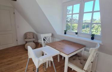 Lichtdurchflutete Dachgeschosswohnung mit Charme - Photo 13