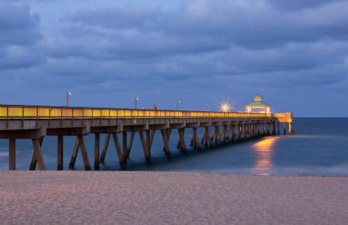 Hemingway 3 Bedroom Condo 2 Blocks from the Beach - Photo 32