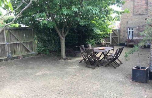 4 BR 2 Bathroom House Parking Garden St Neots Town Centre - Foto 38