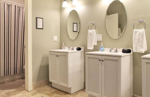 Awe Inspiring Mountain Lodge hot tub for large groups - Foto 26